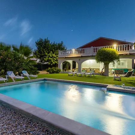 Fidalsa Divine Hiding Villa *