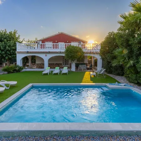 Fidalsa Divine Hiding Villa *