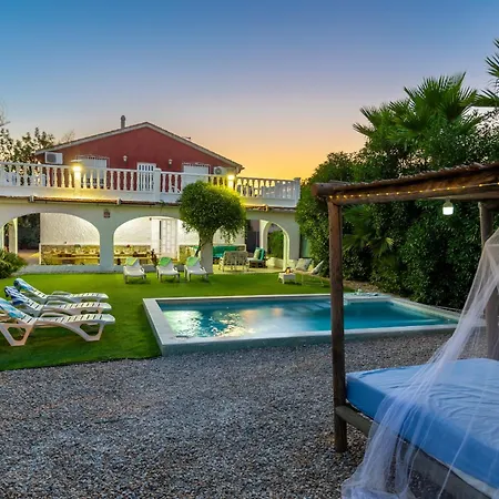 Fidalsa Divine Hiding Villa