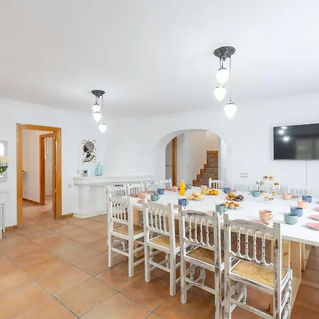 Fidalsa Divine Hiding Villa *