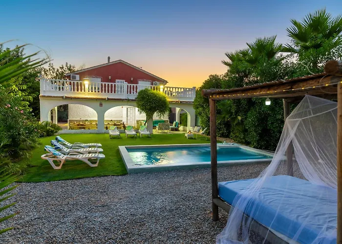 Fidalsa Divine Hiding Villa