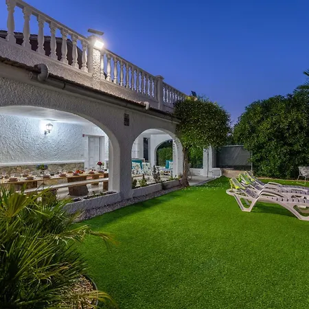 Fidalsa Divine Hiding *